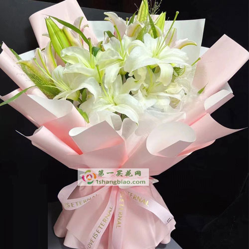 送花給朋友卡片上寫什么_送朋友花卡片寫什么比較好_送朋友花卡片寄語