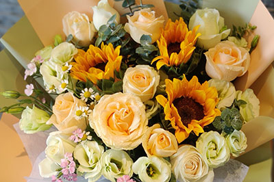 送花的都是什么人_有人送你花_送花的人