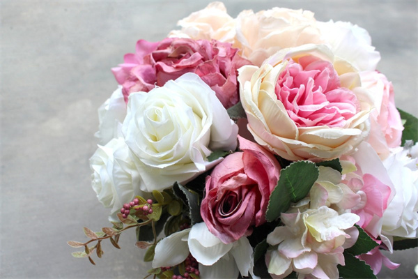 鮮花派送哪家好(鮮花配送鮮花)